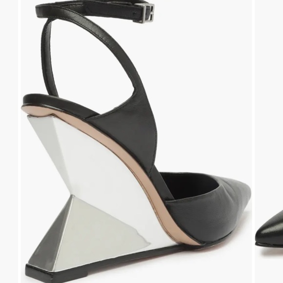 Janice Ankle Strap Pointed Toe Pump - Black Size 11B - Picture 10 of 16